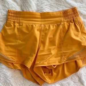 lululemon hotty hots